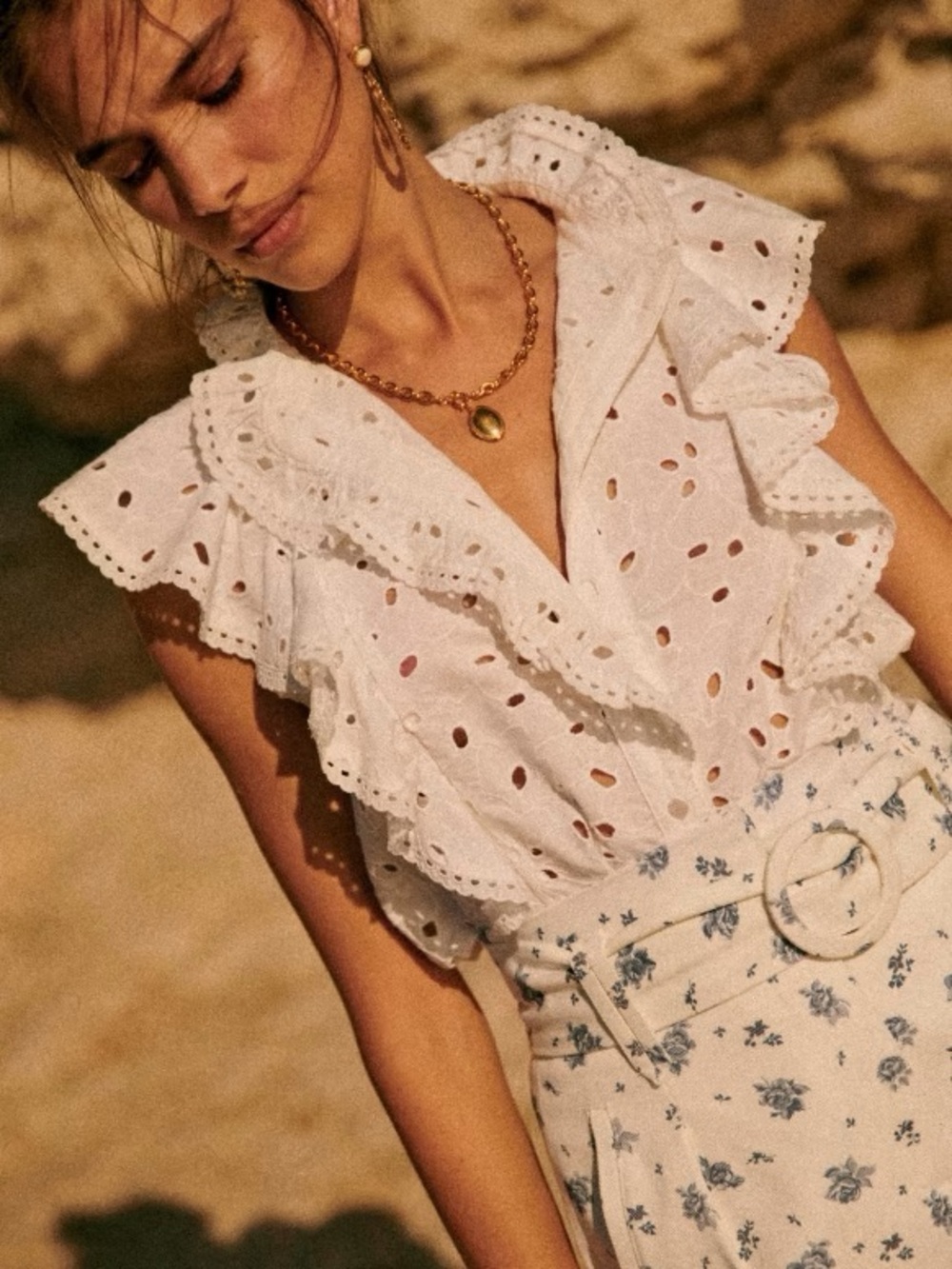 Sezane Chiara White Eyelet Ruffled Sleeveless Blouse NWOT, Size FR 36/ US 4